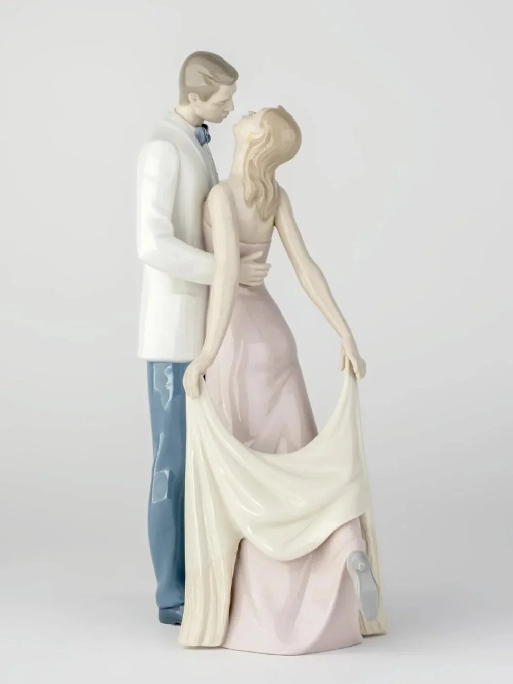 Happy Anniversary Couple Figurine - Picture 2 of 2